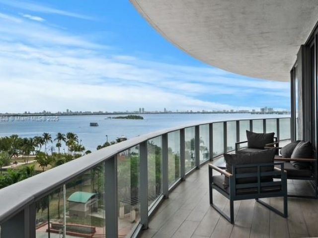 Apartment for sale  Unit #715 - photo 6268556