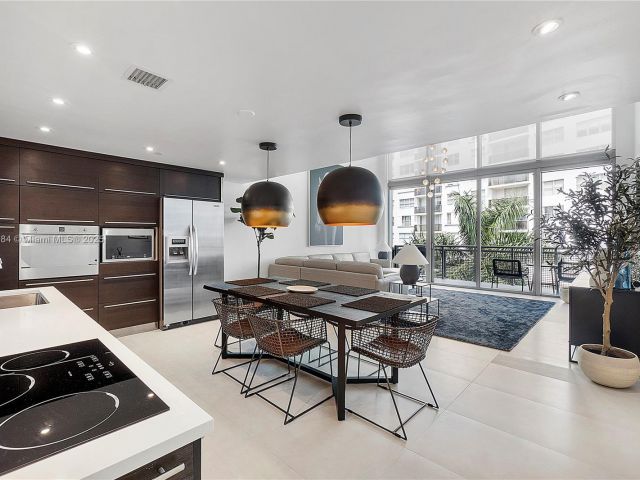 Apartment for rent  Unit #527 - photo 6269136