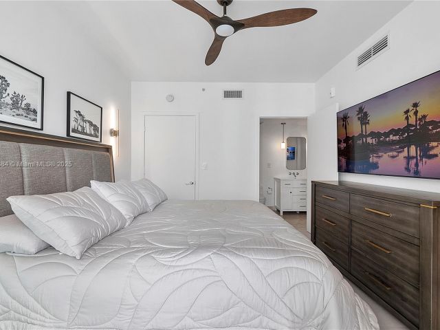 Apartment for rent  Unit #527 - photo 6269148