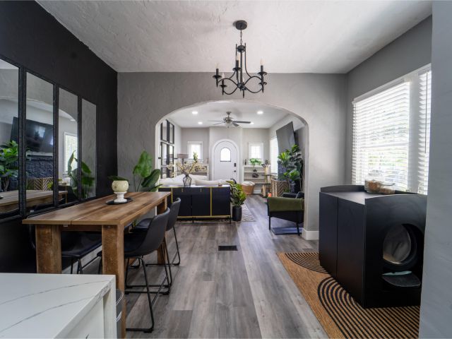 Home for sale at 933 38th Street - photo 6281265