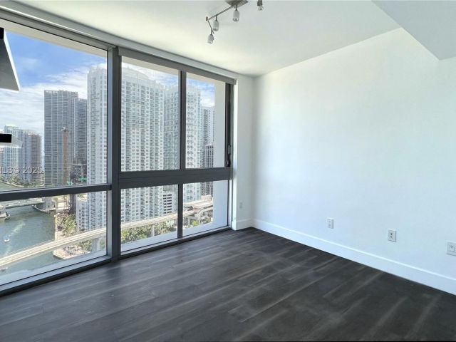 Apartment for sale  Unit #2401 - photo 6305798