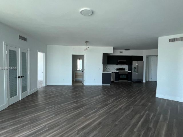 Apartment for sale  Unit #2401 - photo 6305800