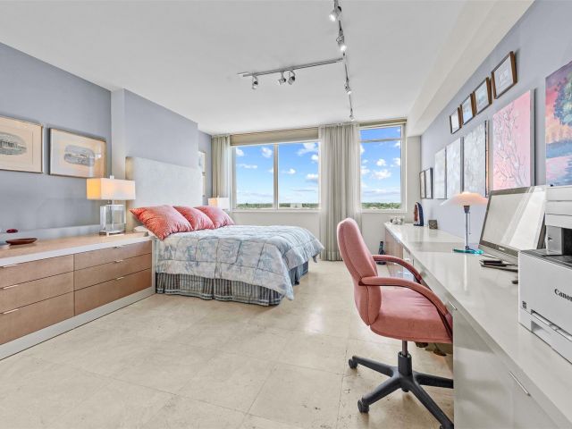 Apartment for sale  Unit #701S - photo 6277689