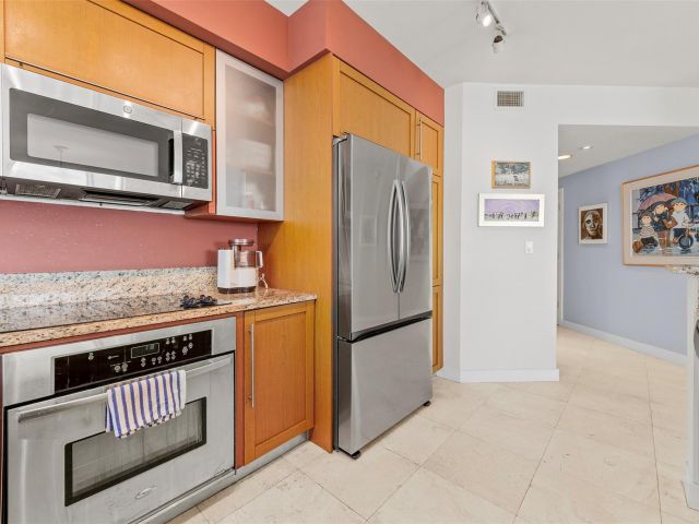 Apartment for sale  Unit #701S - photo 6277694