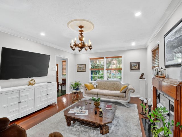 Home for sale at 523 31st Street - photo 6281724