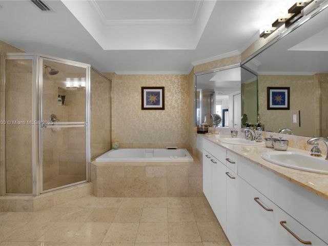 Apartment for sale  Unit #1504 - photo 6272721