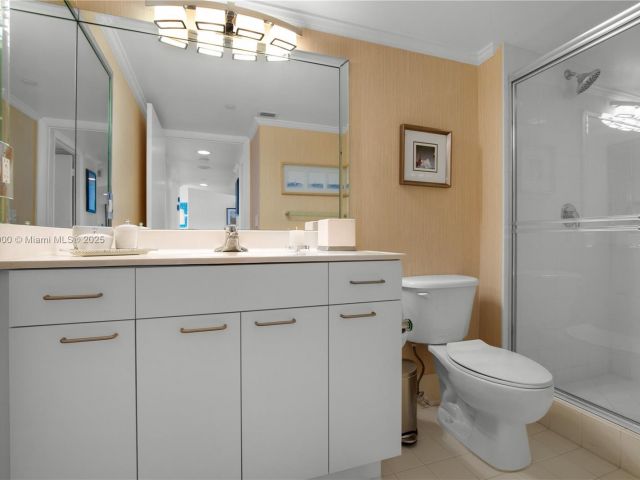 Apartment for sale  Unit #1504 - photo 6272723