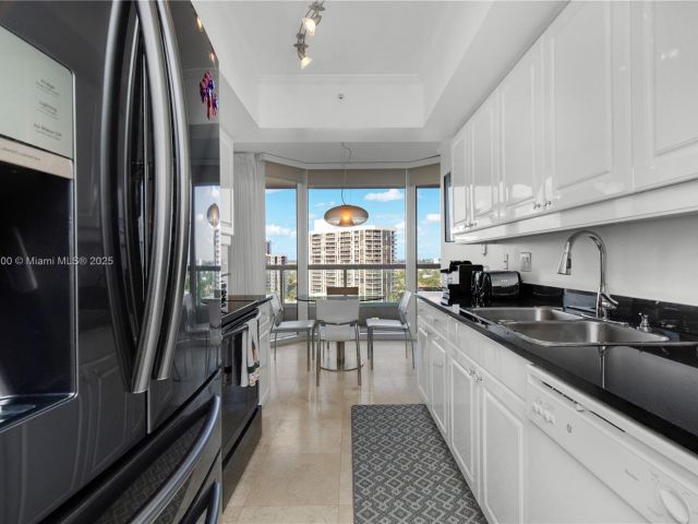 Apartment for sale  Unit #1504 - photo 6272728