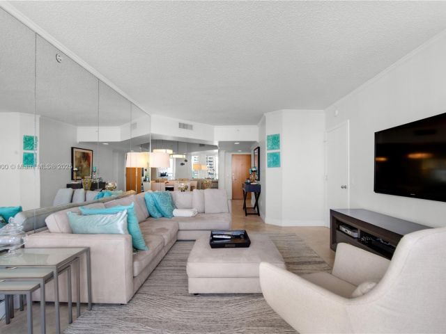 Apartment for sale  Unit #1504 - photo 6272734