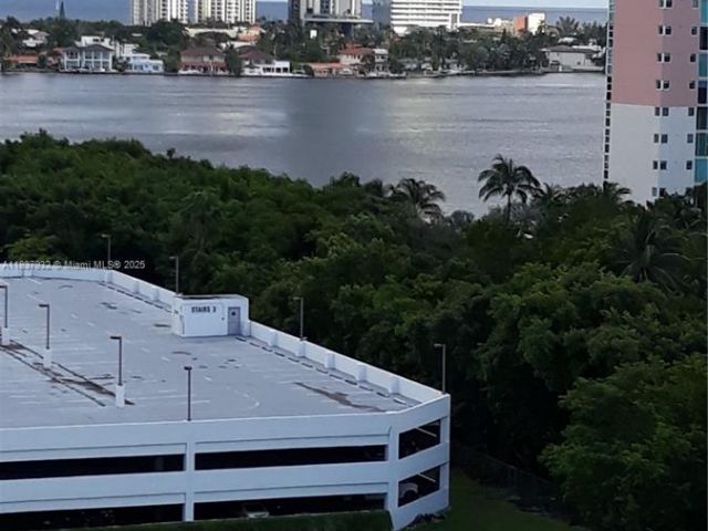 Apartment for rent  Unit # - photo 6272675