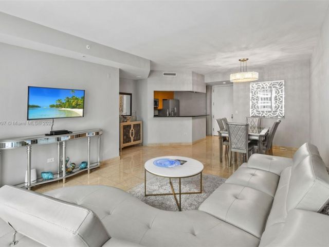 Apartment for sale  Unit #2006 - photo 6276933