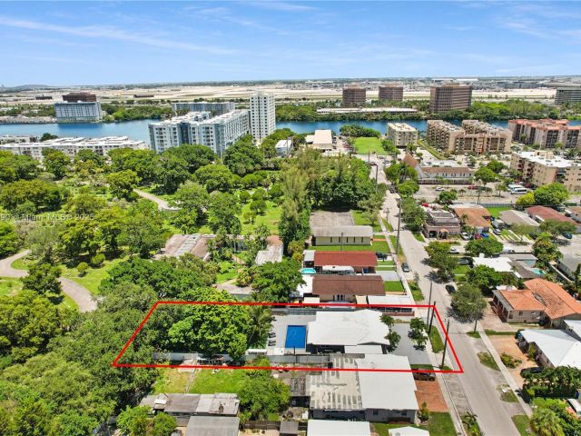 Home for sale at 480 NW 53rd Ave - photo 6274357