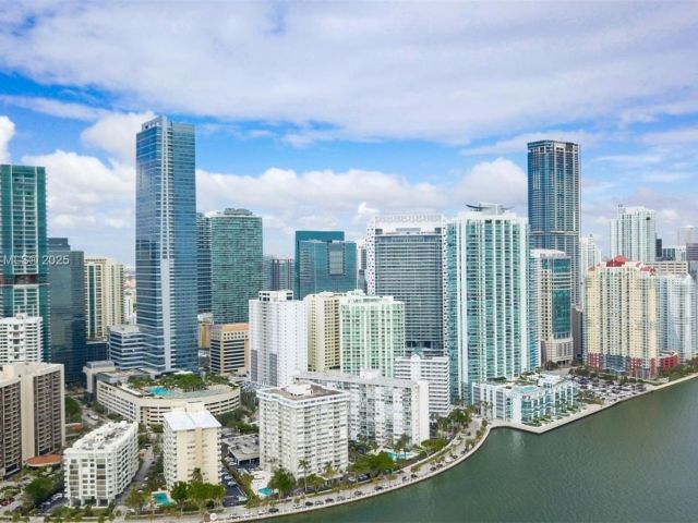 Apartment for sale  Unit #3106 - photo 6273217