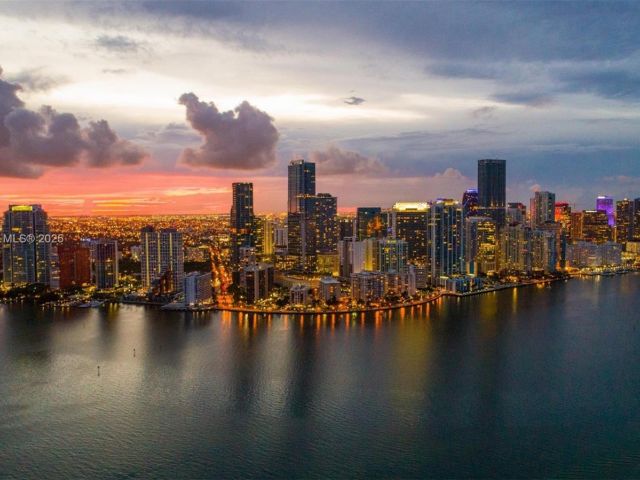 Apartment for sale  Unit #3106 - photo 6273218