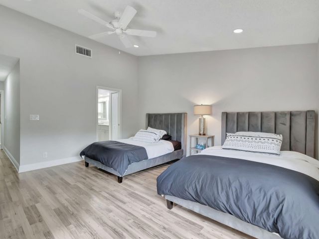 Home for rent at 7883 Villa Nova Drive - photo 6272854