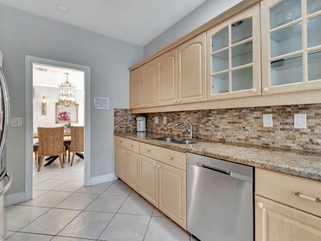 Home for rent at 7883 Villa Nova Drive - photo 6272856