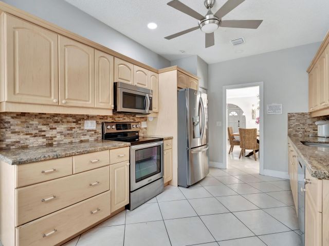 Home for rent at 7883 Villa Nova Drive - photo 6272857