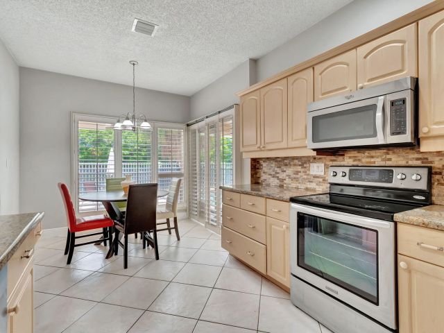 Home for rent at 7883 Villa Nova Drive - photo 6272860