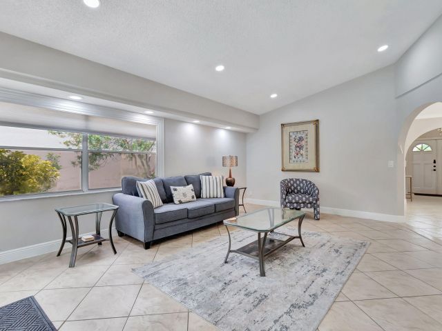 Home for rent at 7883 Villa Nova Drive - photo 6272864