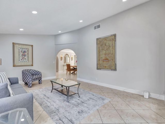 Home for rent at 7883 Villa Nova Drive - photo 6272865