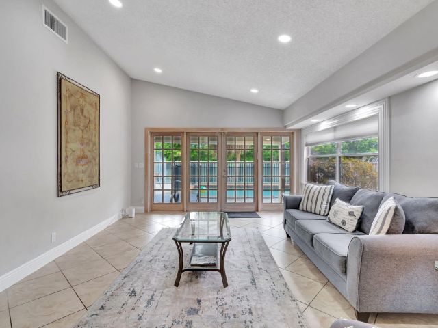 Home for rent at 7883 Villa Nova Drive - photo 6272866