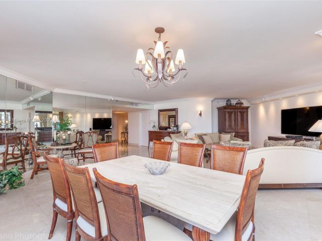 Apartment for sale  Unit #2504 - photo 6273758