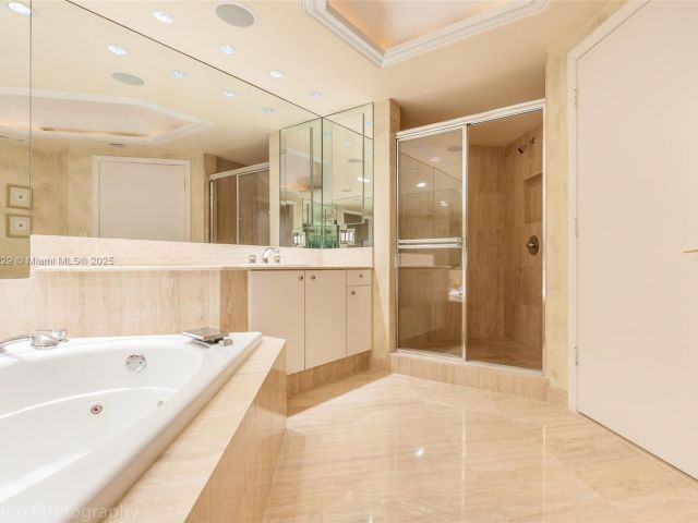 Apartment for sale  Unit #2504 - photo 6273771