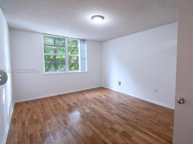 Apartment for sale  Unit #9306 - photo 6272774