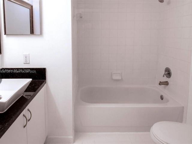 Apartment for sale  Unit #9306 - photo 6272775