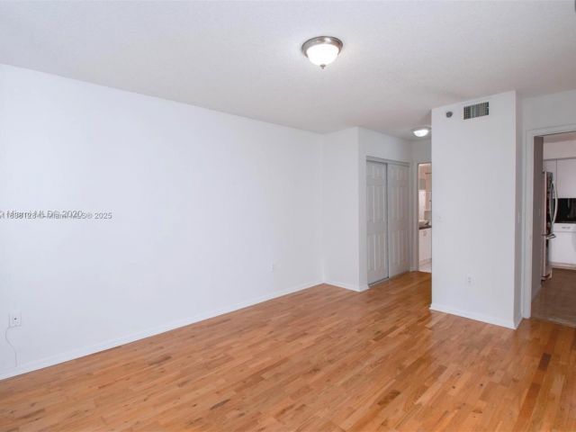 Apartment for sale  Unit #9306 - photo 6272777