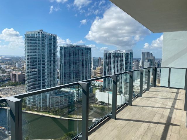 Apartment for rent  Unit #3204 - photo 6273139