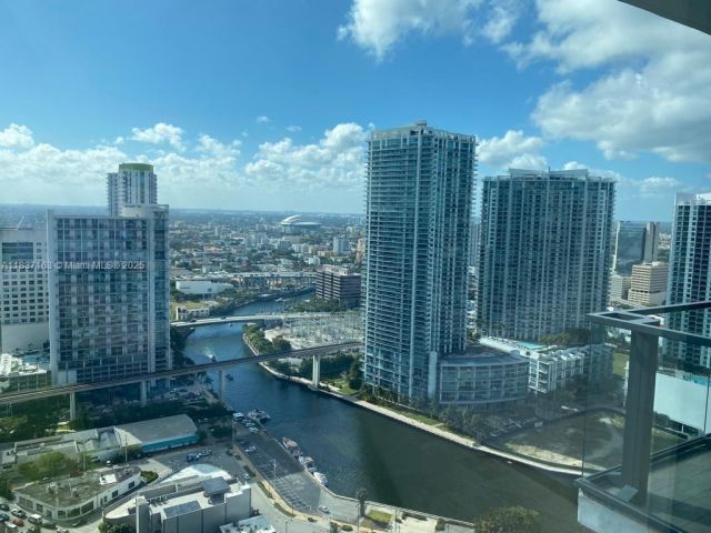 Apartment for rent  Unit #3204 - photo 6273140