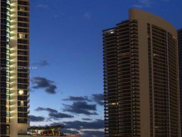 Apartment for sale  Unit #3105 - photo 6273444