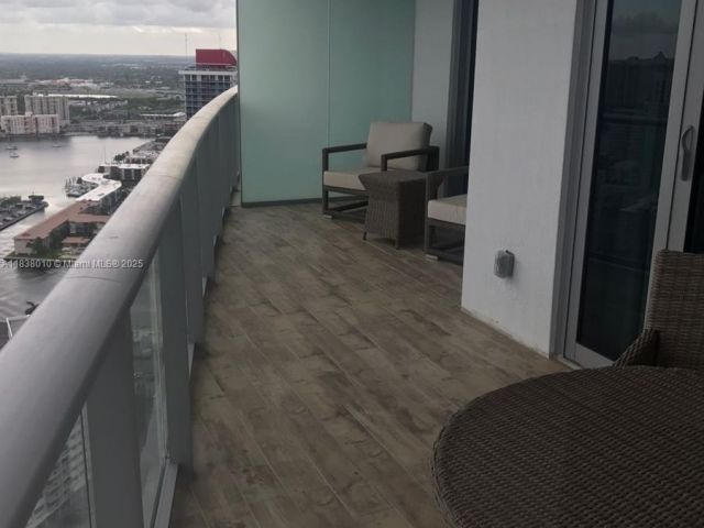 Apartment for sale  Unit #3105 - photo 6273454