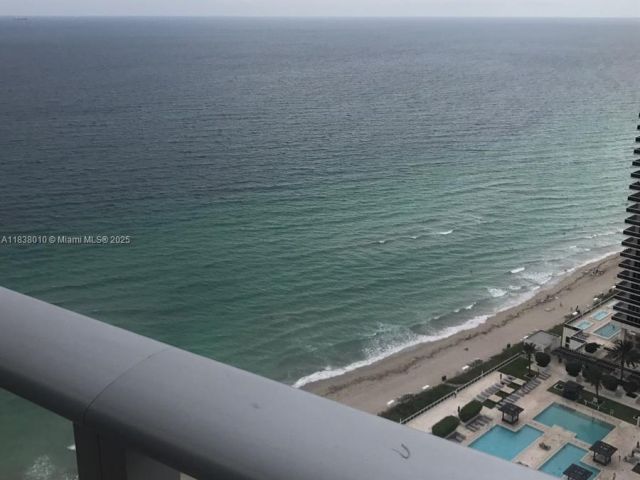 Apartment for sale  Unit #3105 - photo 6273455