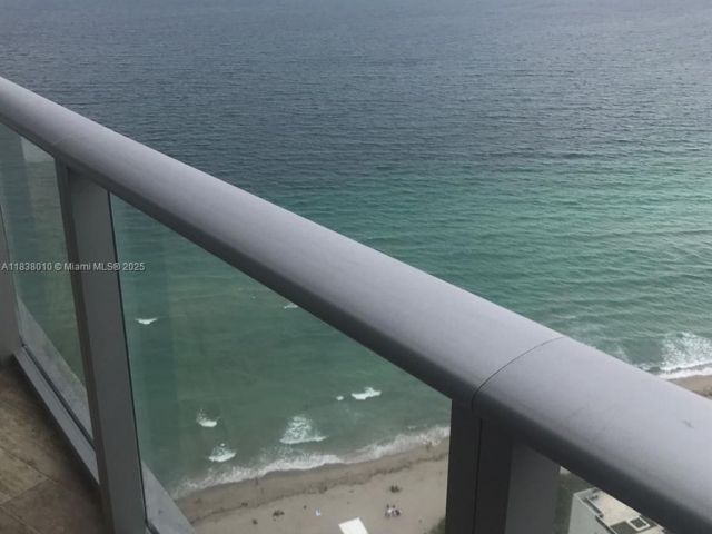 Apartment for sale  Unit #3105 - photo 6273457