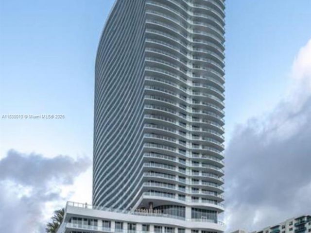 Apartment for sale  Unit #3105 - photo 6273459