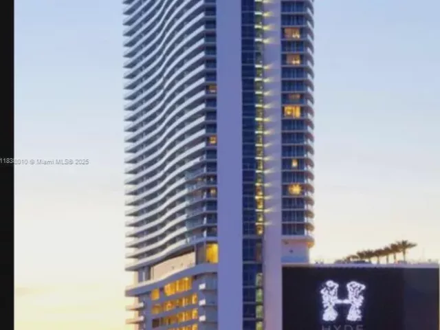 2-bedroom condo for sale in Hollywood - 4111 S Ocean Dr 3105 - MondialRealty