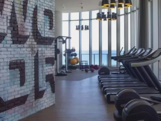 2-bedroom condo for sale in Hollywood - 4111 S Ocean Dr 3105 - MondialRealty