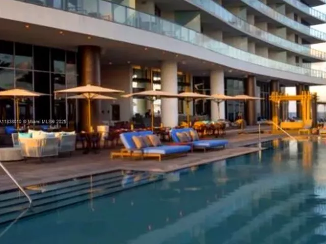 2-bedroom condo for sale in Hollywood - 4111 S Ocean Dr 3105 - MondialRealty