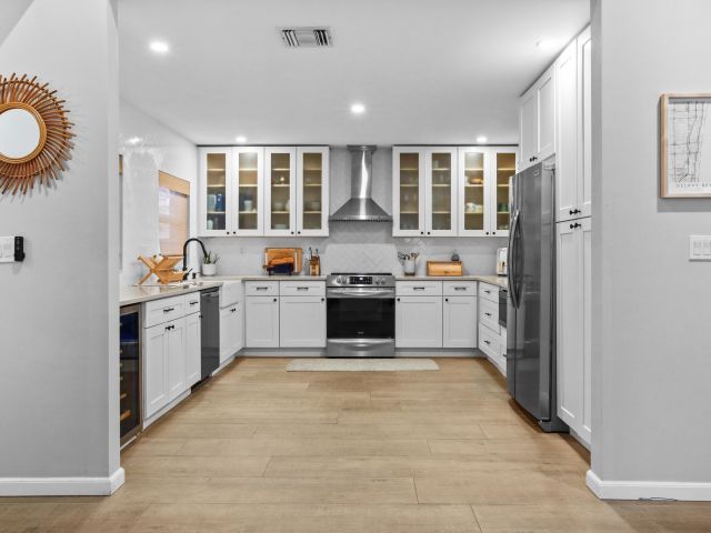 Home for sale at 2021 NW 15th Place - photo 6273005