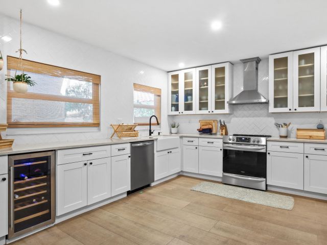 Home for sale at 2021 NW 15th Place - photo 6273006