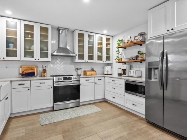 Home for sale at 2021 NW 15th Place - photo 6273007