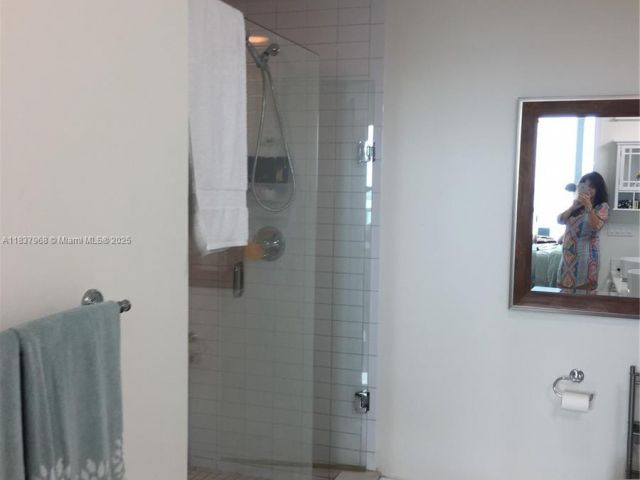 Apartment for rent  Unit #3403 - photo 6273583