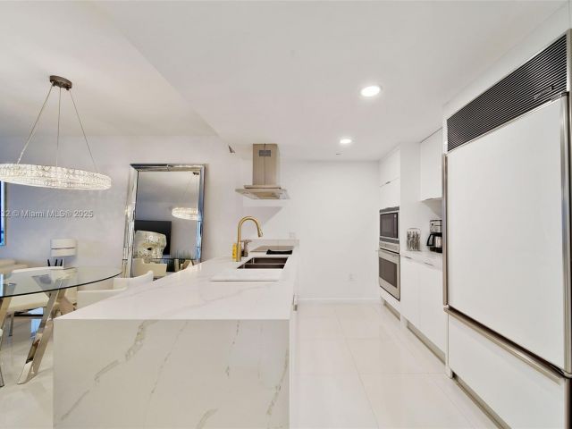 Apartment for rent  Unit #4209 - photo 6273285