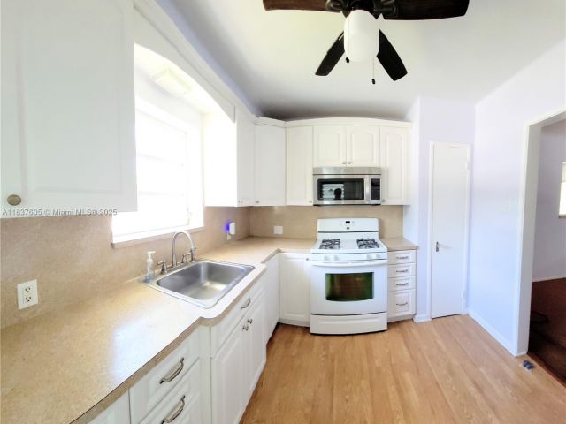 Home for rent at 828 NE 76th St - photo 6271750