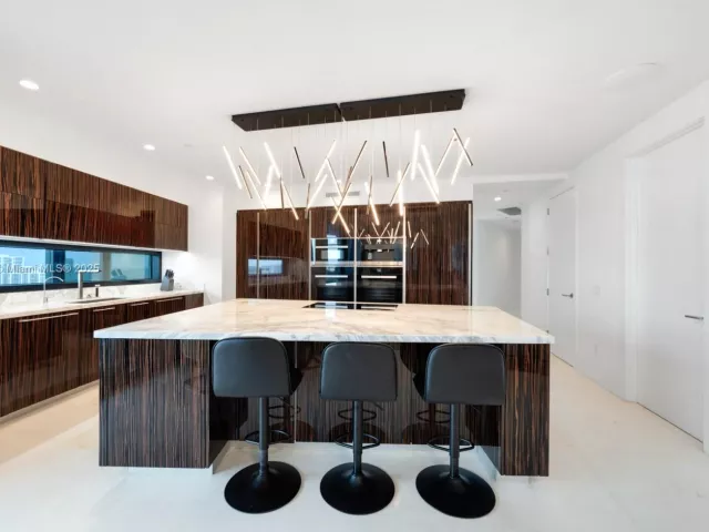 Apartment for sale  Unit #2003 - photo 6285809