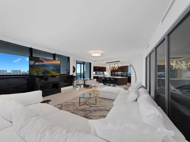 Apartment for sale  Unit #2003 - photo 6285817