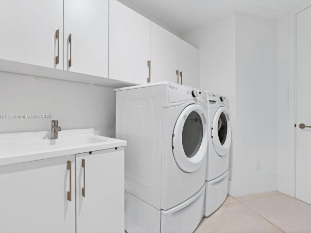 Apartment for sale  Unit #2003 - photo 6285807