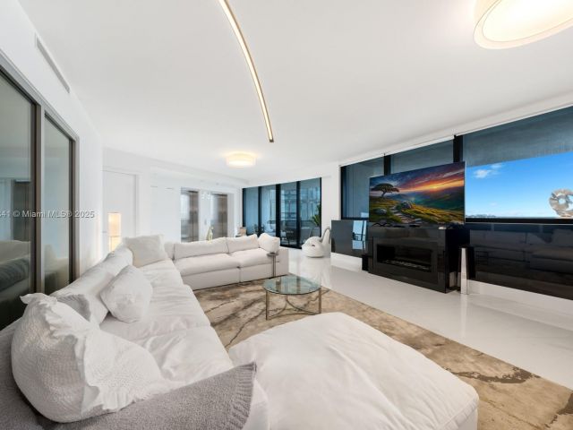 Apartment for sale  Unit #2003 - photo 6285813